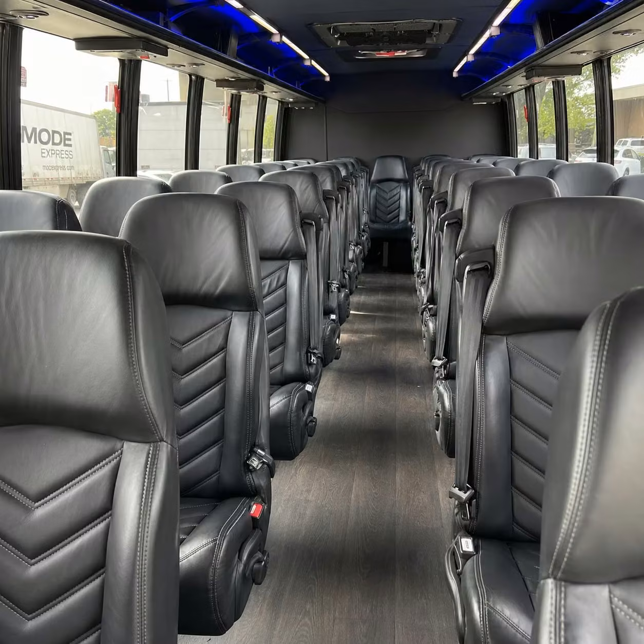 el paso 25 passenger minibus rental